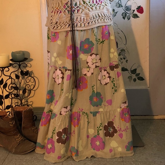 Vintage, Jackpot floral prairie skirt. - Picture 2 of 6